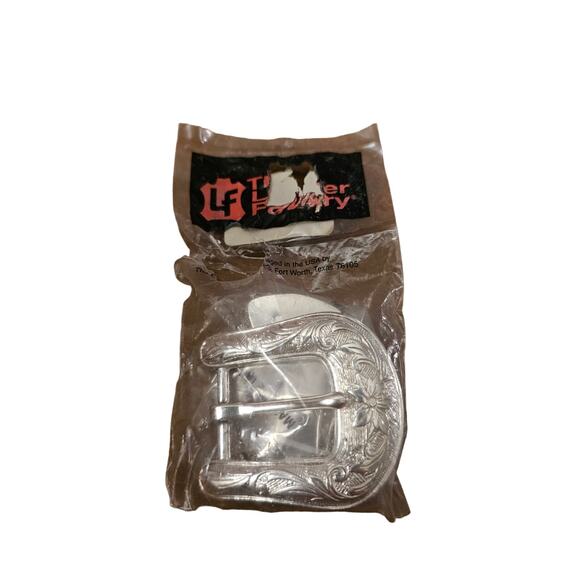 New Leather Factory Belt Buckle Set Womens 1in Silverplate - Picture 1 of 3